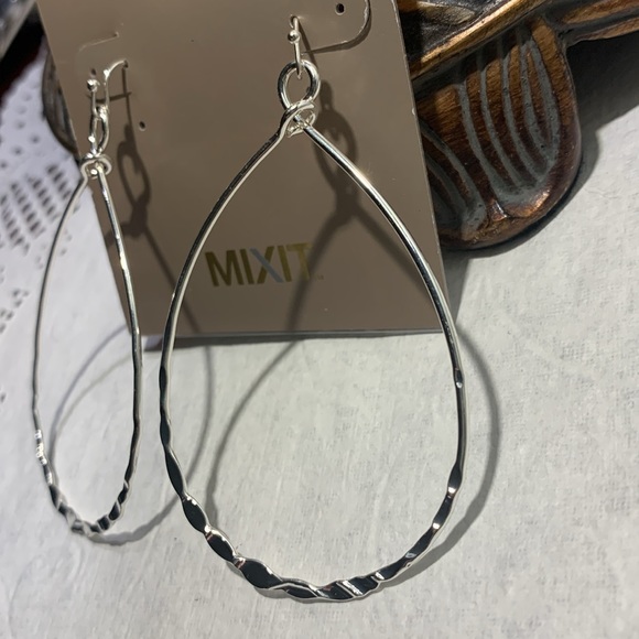 MixIt Silver Tone Hypoallergenic Hammered Tear Drop Pierced Earrings - Picture 4 of 9